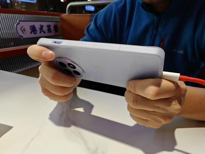速普及聊一加Ace5Pro米乐m6无需等待旗舰配置迅(图8)